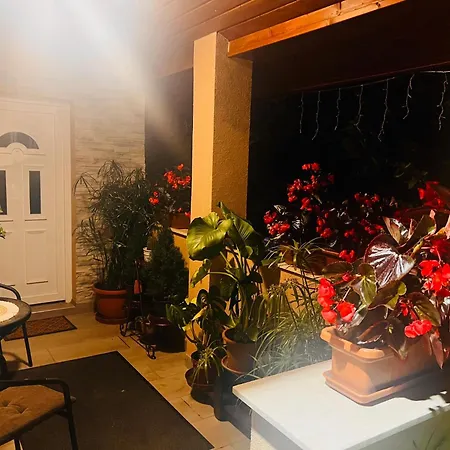 Arany Vendeghaz Ferienhaus *